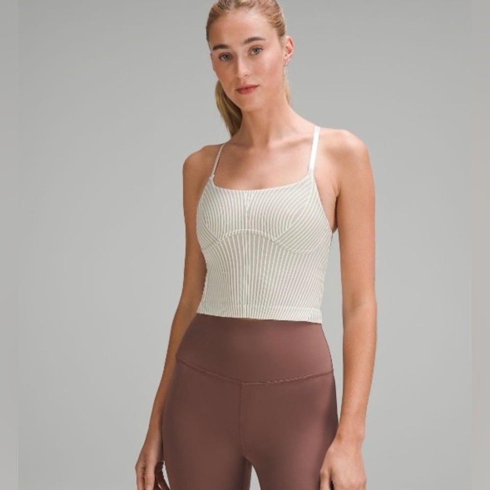 Lululemon Strappy Seamless Yoga Shelf Tank